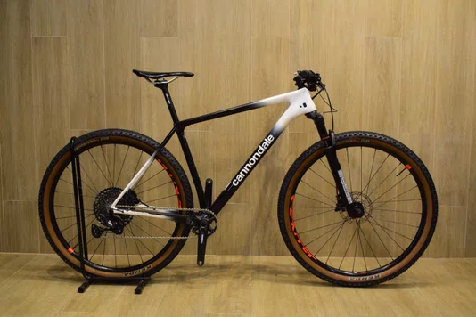Bicicleta Mtb Cannondale F-SI Carbon 5 (Seminova)