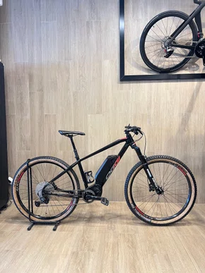 Bicicleta Elétrica OGGI Big Wheel 8.3(Semi Nova)